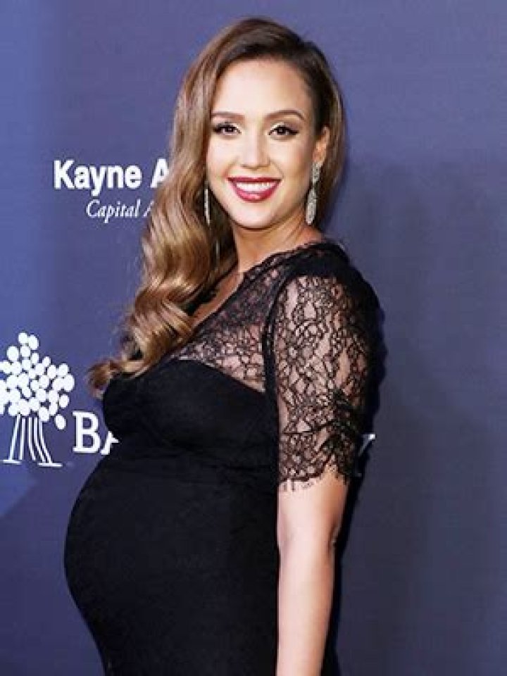 Jessica Alba Losing Baby Weight — Her Diet After Birth: Exclusive – Hollywood Life