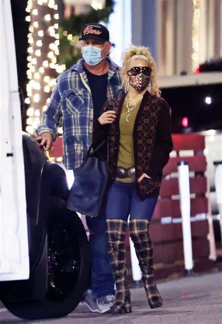 Jessica Simpson & Eric Johnson — See Pics Of The Couple – Hollywood Life
