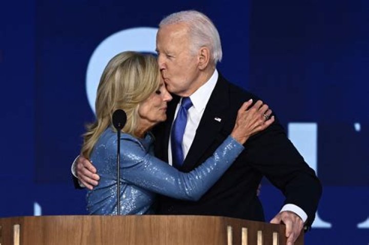 Jill Biden Kisses Joe On July 4th At The White House – Hollywood Life