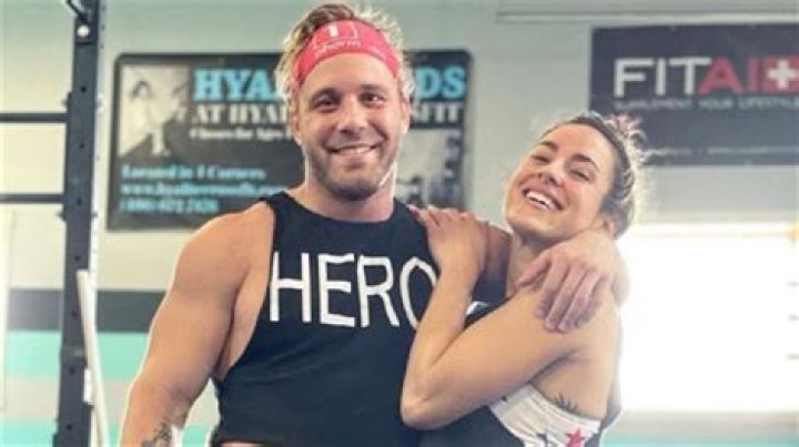 Johnny Bananas Urges Cara Maria To ‘Get Out’ Of Relationship With Paulie: ‘His Motives Are Totally Bad’