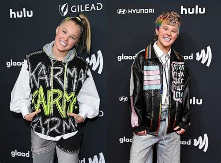 JoJo Siwa Looks Beyond Adorable In Wild Colorful Jacket At Kids’ Choice Awards