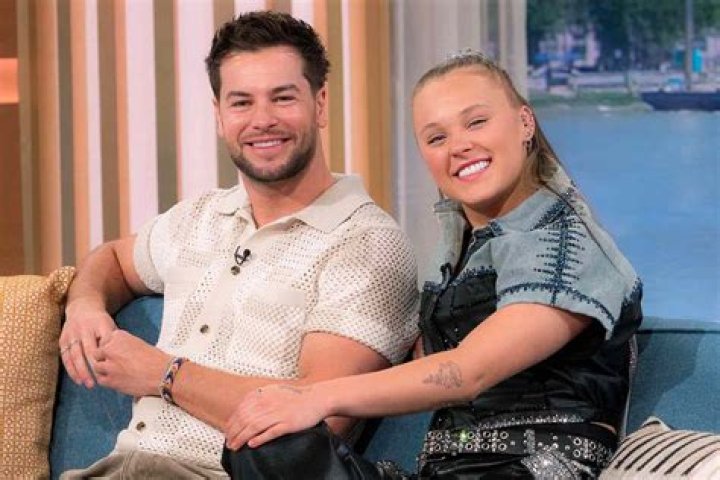 JoJo Siwa Reveals She Knew She Was Gay After Man Tried To Have Sex With Her On 1st Date