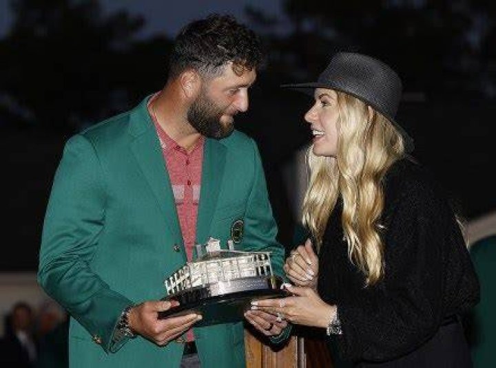 Jon Rahm & Wife Kiss After His Masters Win: Photos – Hollywood Life