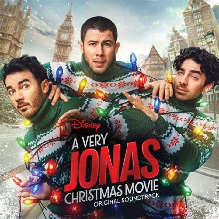 Jonas Brothers’ ‘Like It’s Christmas’ Is Your New Favorite Holiday Bop – Hollywood Life