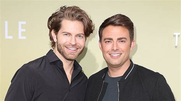Jonathan Bennett Of ‘Mean Girls’ On Wedding Plans With Jaymes Vaughan – Hollywood Life