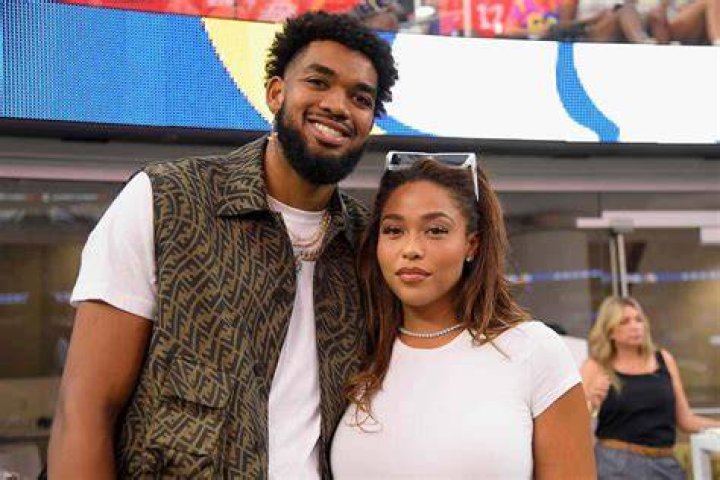 Jordyn Woods Gushes Over ‘Sweetest’ BF Karl-Anthony Towns After He Sends Her ‘Love’ Hoodie From Quarantine