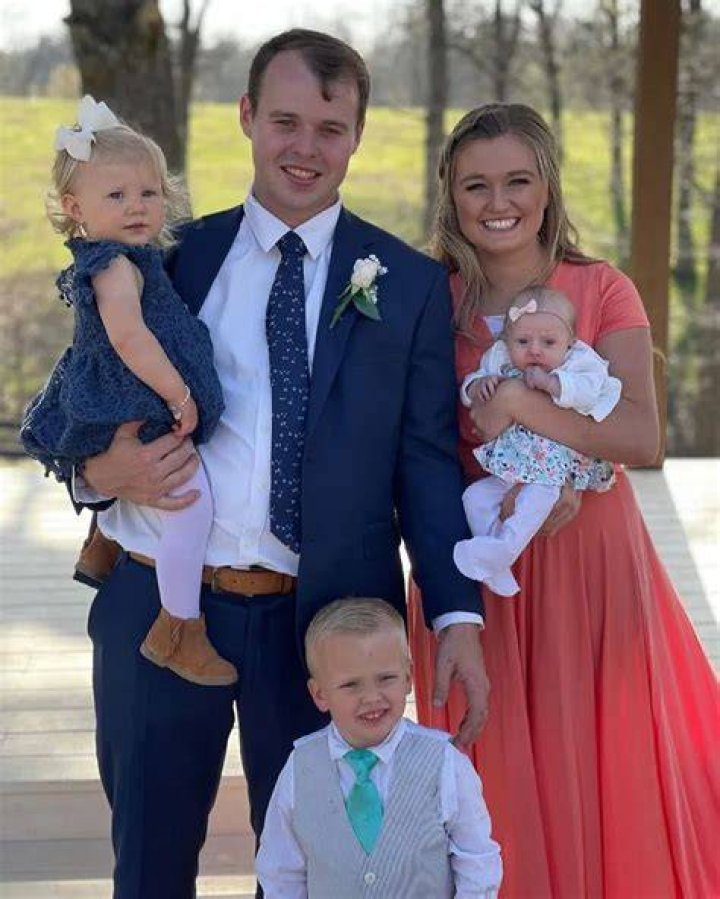 Joseph Duggar’s Wife Kendra Pregnant With Baby No. 3 Just 9 Mos. After Daughter’s Birth