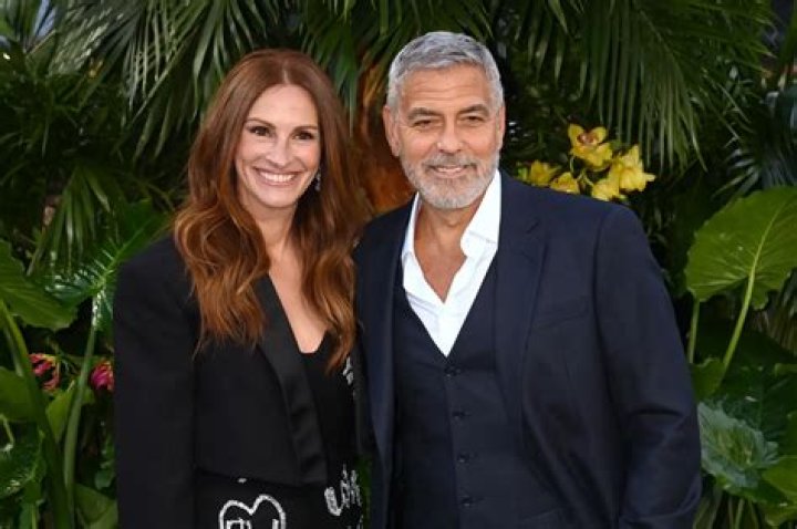 Julia Roberts & George Clooney Reunite To Film New Movie In Australia – Hollywood Life