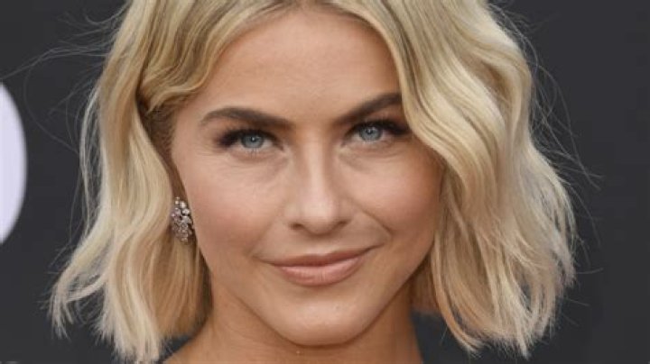Julianne Hough Says She’s ‘Not Straight’ In Women’s Health Interview – Hollywood Life
