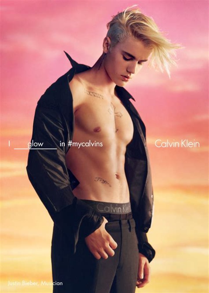 Justin Bieber Rocks Calvin Klein Underwear As He Kisses Hailey Baldwin – Hollywood Life