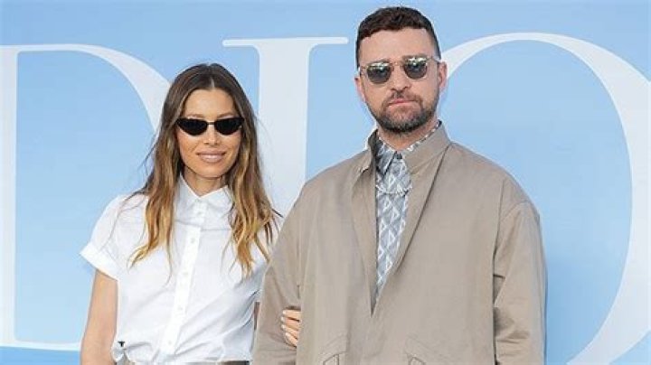 Justin Timberlake, Jessica Biel Reenact ‘Lady & The Tramp’ Scene For 10th Anniversary: ’10 Years Ain’t Enough!’