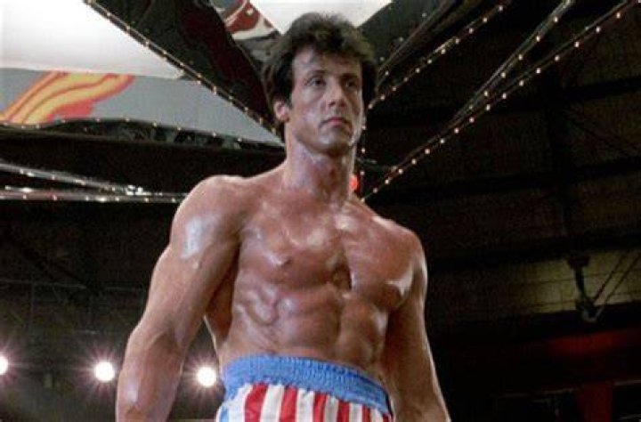 Kamala Harris Proves She’s As Fit As Rocky Balboa During A Run Up The Stairs At Lincoln Memorial — Watch
