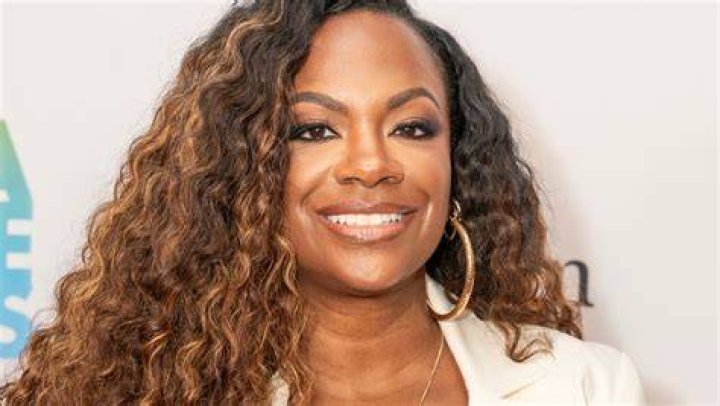 Kandi Burruss Goes Gorgeously Makeup Free But Is Unrecognizable – Hollywood Life