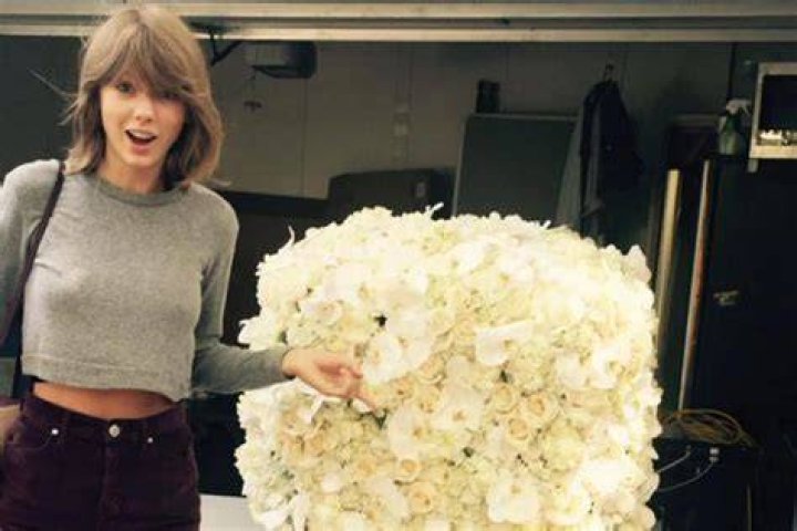 Kanye West Sends Taylor Swift ‘The Coolest Flowers’: Hoping She’ll Be His Vice President?