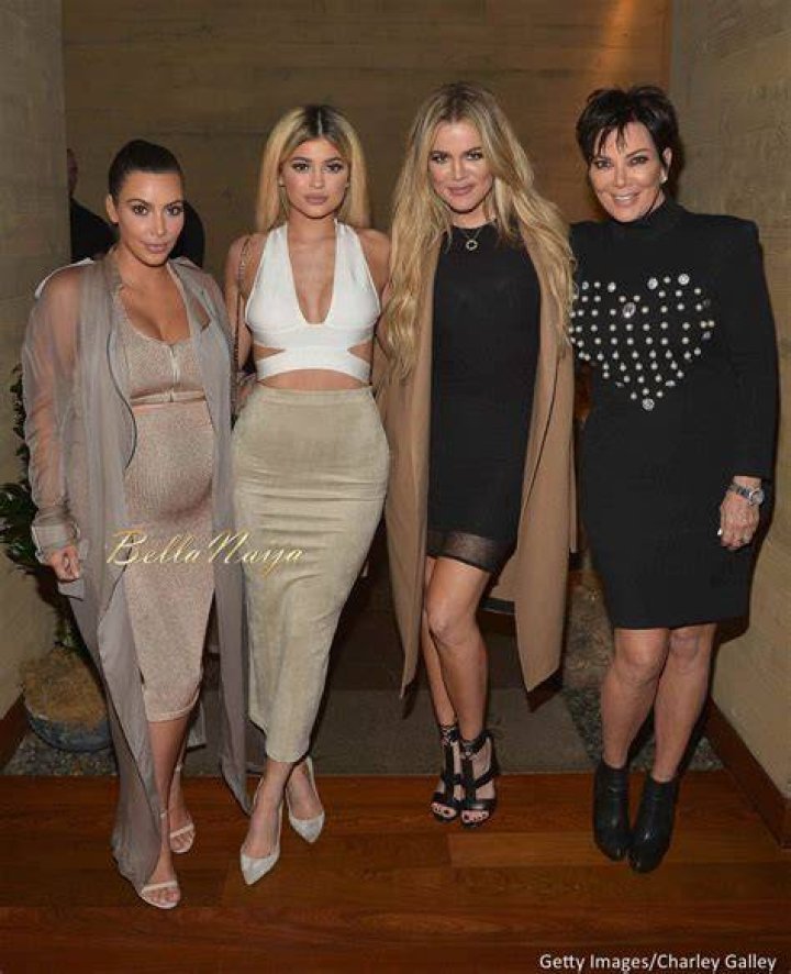 Kardashian-Jenner Sisters’ Best Blonde Looks: See Kim, Kylie & More