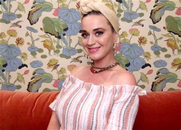 Katy Perry Bares All & Reveals Her Growing Baby Bump In Dream-Like Music Video For ‘Daisies’