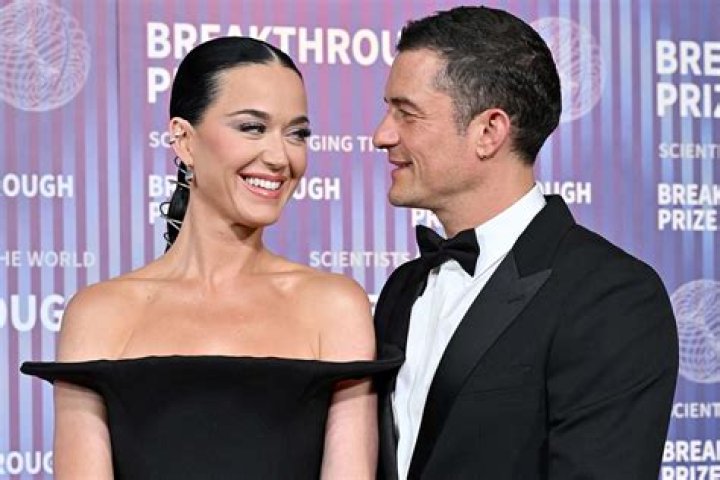 Katy Perry Falling ‘Even More In Love’ With Orlando Bloom During Pregnancy: He’s ‘Very Present’