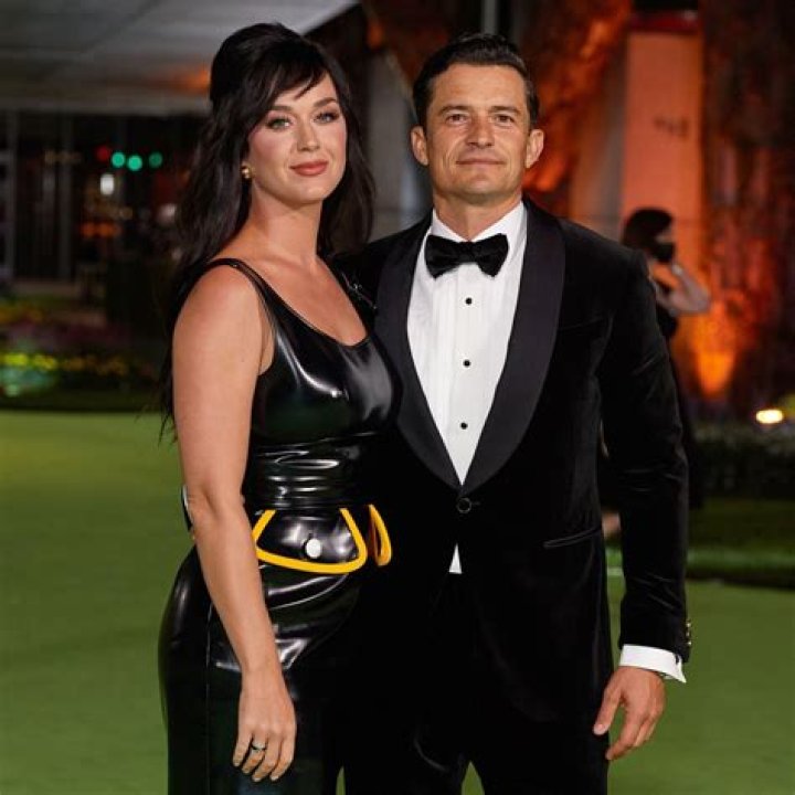 Katy Perry Rocks Black Dress While On Dinner Date With Orlando Bloom – Hollywood Life