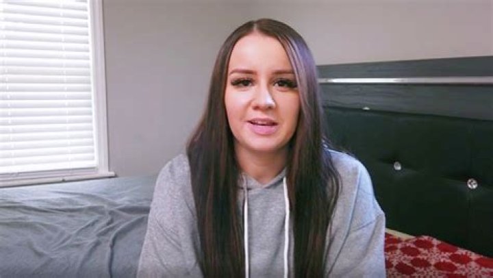 Kayla Tackles Cheating – Hollywood Life