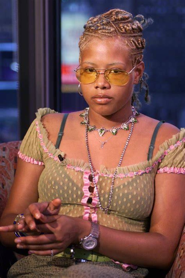 Kelis’ Hair Makeover: ‘Bossy’ Singer Debuts Protest-Inspired Look Dedicated To ‘My People’ — See Pic