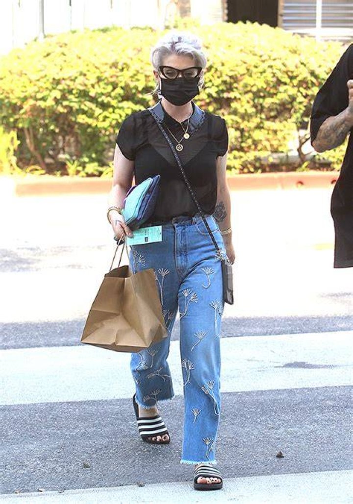Kelly Osbourne Rocks Embroidered Fringed Jeans & A Sheer Blouse After Dropping 85 Pounds – See Pics