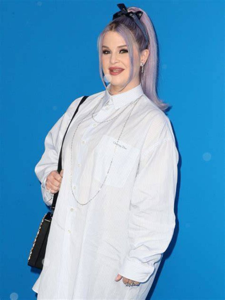 Kelly Osbourne Takes Son To Meet Easter Bunny – Hollywood Life