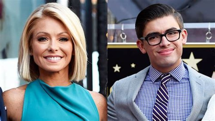 Kelly Ripa’s Son, 25, Makes People’s ‘Sexiest Man Alive’ Issue – Hollywood Life