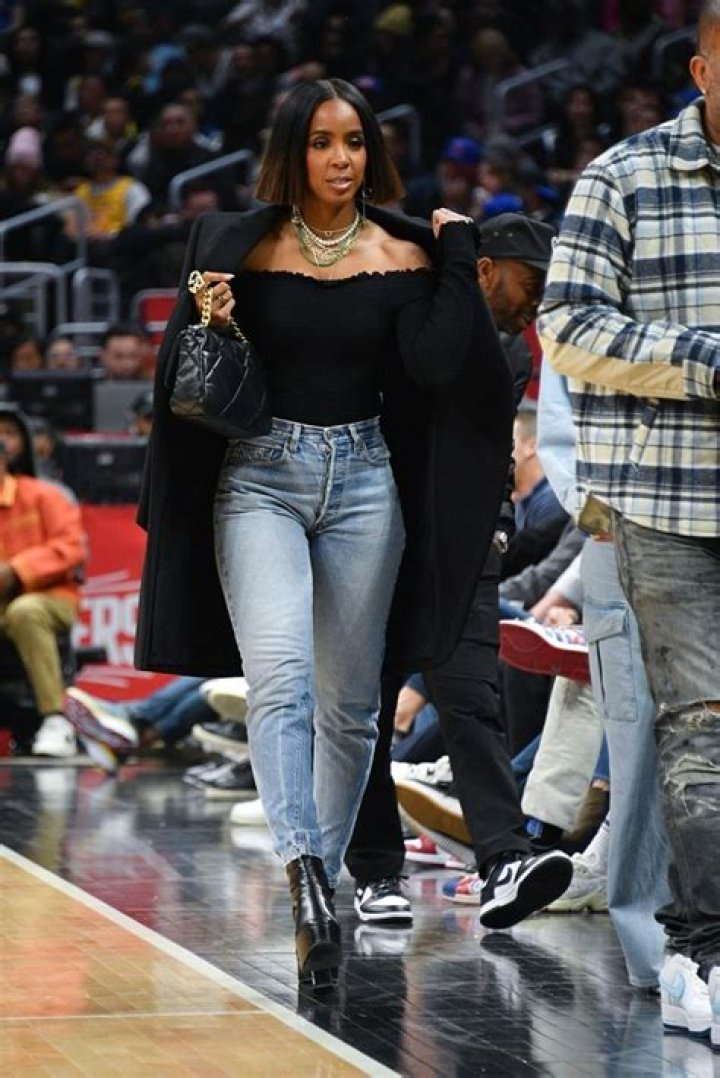 Kelly Rowland, 40, Looks Sensational In Cutout Swimsuit 5 Months After Giving Birth