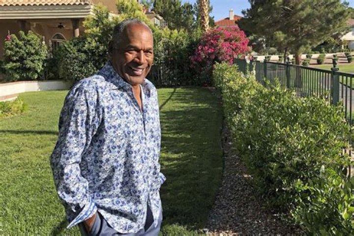 Kenan Thompson’s ‘OJ Simpson’ Gets COVID-19 Vaccine – Hollywood Life