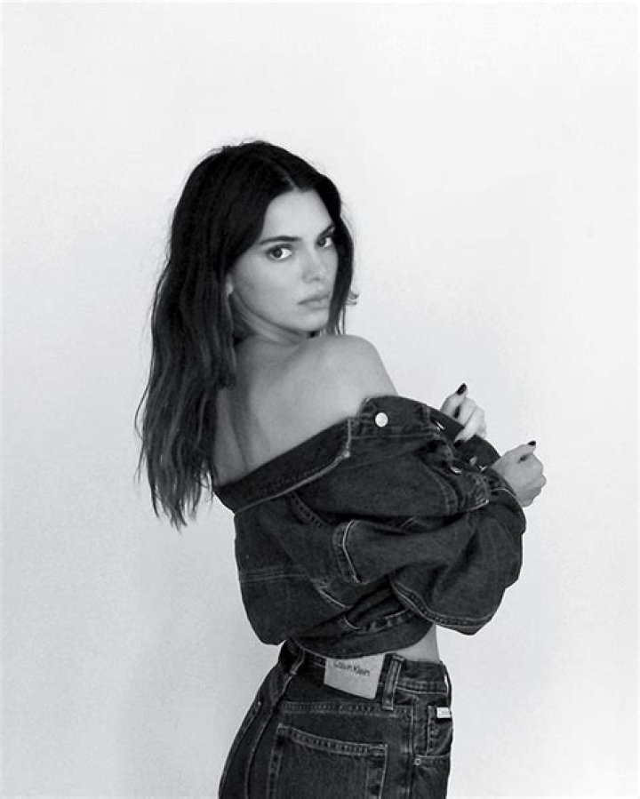 Kendall Jenner In Nothing But Denim Jacket & Jeans For Campaign Photos – Hollywood Life