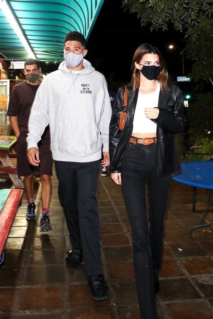 Kendall Jenner Leans In For A Sexy Kiss With Devin Booker While Yachting Off The Amalfi Coast