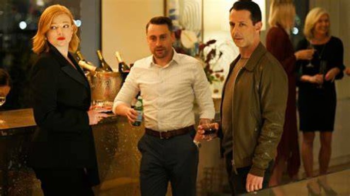 Kendall Takes It All & More Endings – Hollywood Life
