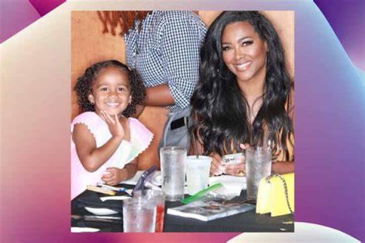 Kenya Moore’s Daughter Brooklyn, 1, Proves How Smart She Already Is While Learning With Flashcards