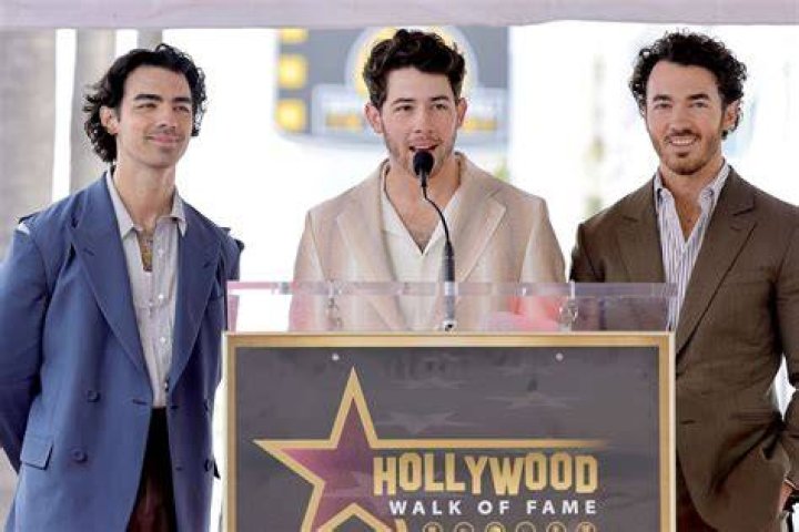 Kevin Jonas – Hollywood Life