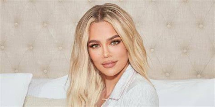 Khloe Kardashian Claps Back After She’s Accused Of Posting & Deleting Photoshopped Pic
