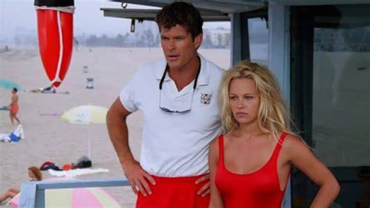 Khloe Kardashian Flaunts 33Lb. Drop In ‘Baywatch’-Style Swimsuit Snorkeling With Tristan Thompson