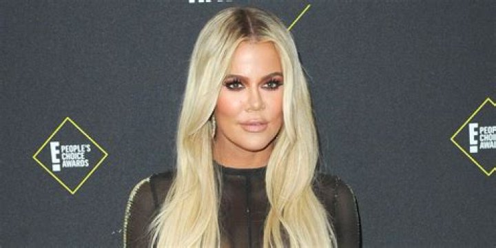 Khloe Kardashian Reveals COVID-19 Diagnosis & Explains Symptoms On ‘KUWTK’ — Watch