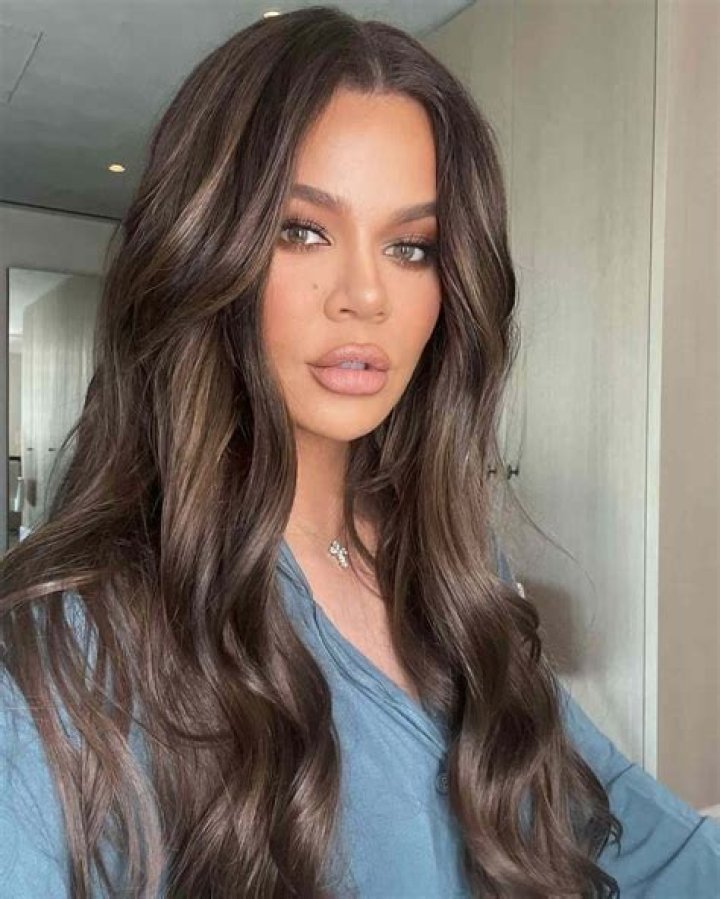 Khloe Kardashian Rocks Long Mermaid Hair In New Photos & Video – Hollywood Life