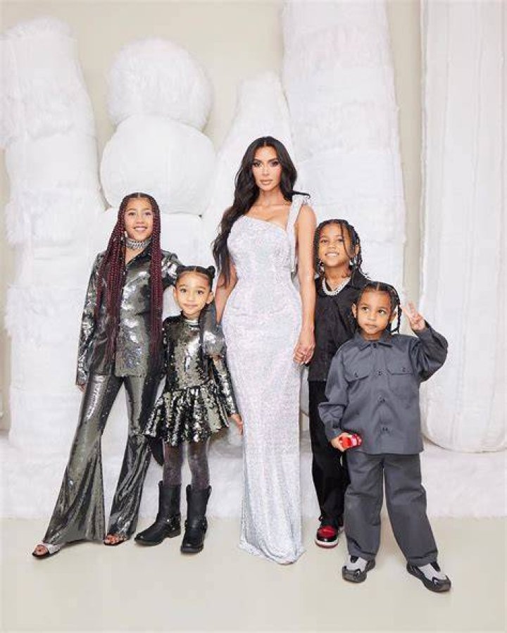 Kim Kardashian & Baby Boy’s Deluxe Maternity Suite Filled With Gifts After Birth