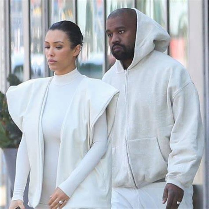Kim Kardashian Jokes She ‘Hasn’t Figured Out This Marriage Thing’ Amid Divorce From Kanye West