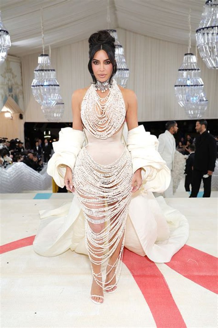 Kim Kardashian & Pete Davidson ‘Discussing’ Moving In Together As ‘Logical’ Next Step