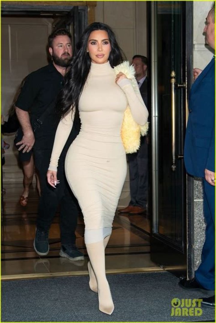 Kim Kardashian Reveals Her ‘Gross’ Diet Breakfast After Wearing Skintight Skirt
