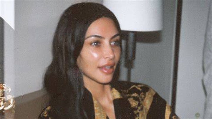 Kim Kardashian’s Glowing Skin — See No Makeup Pic – Hollywood Life