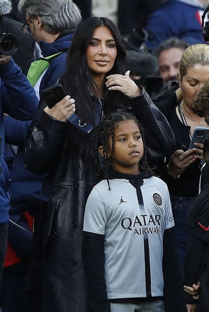 Kim Kardashian & Son Saint West Attend Soccer Game In London: Photos – Hollywood Life