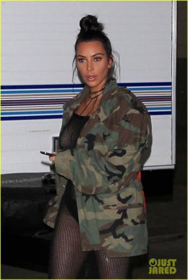Kim Kardashian Steps Out In Black Bustier For Nobu Lunch Before Kanye’s School Rant: Photos