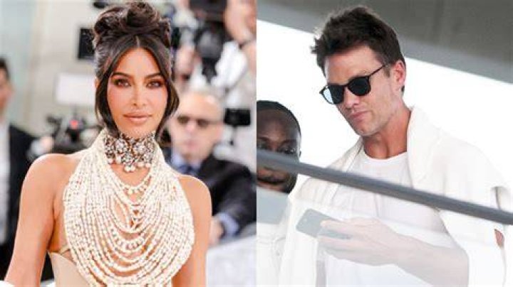 Kim Kardashian & Tom Brady Reportedly Laugh & Flirt at Art Auction – Hollywood Life