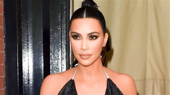 Kim Kardashian Wears Sheer Top & Leather Pants For ‘Tonight Show’: Pic – Hollywood Life