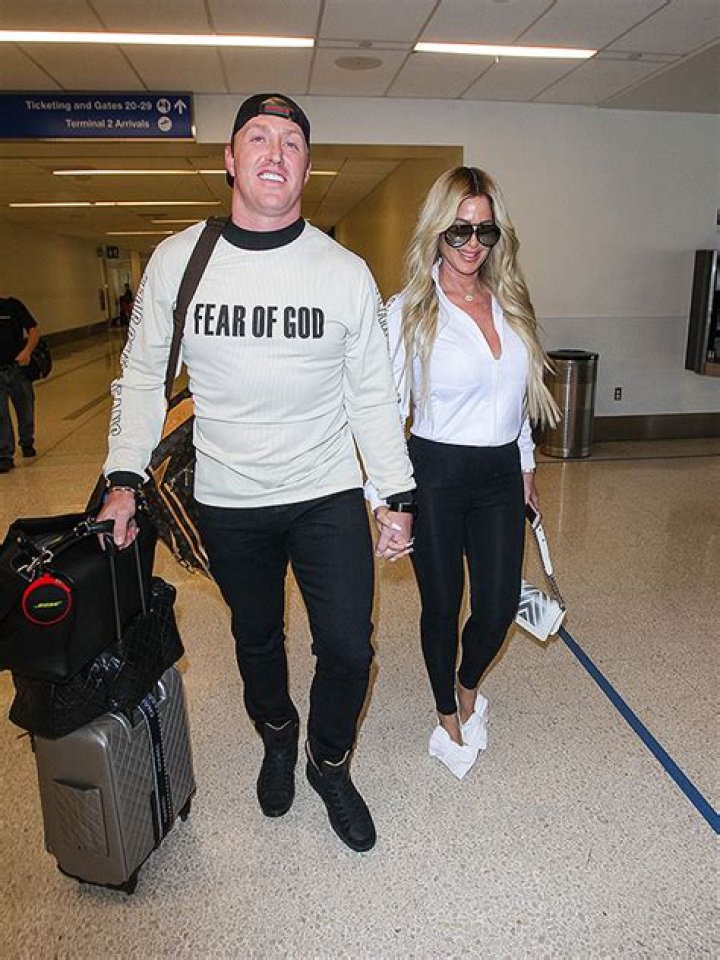 Kim Zolciak & Husband Kroy Makes Sure Home Will Not Be Sold At Auction – Hollywood Life