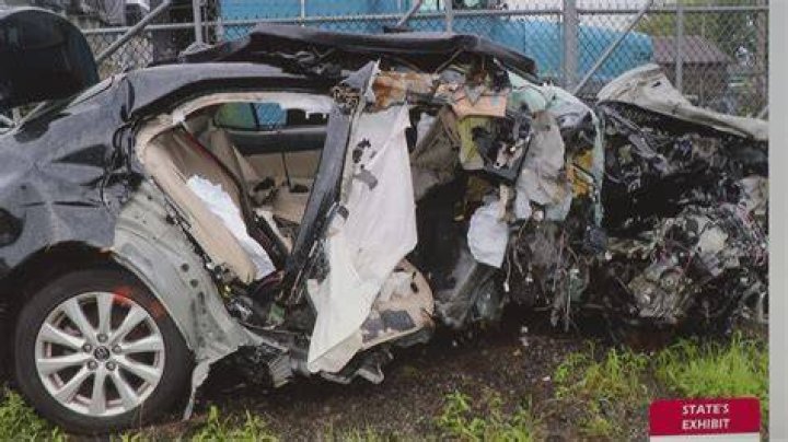 Kobe Bryant Helps Car Crash Victim After Witnessing Accident — See Pics – Hollywood Life