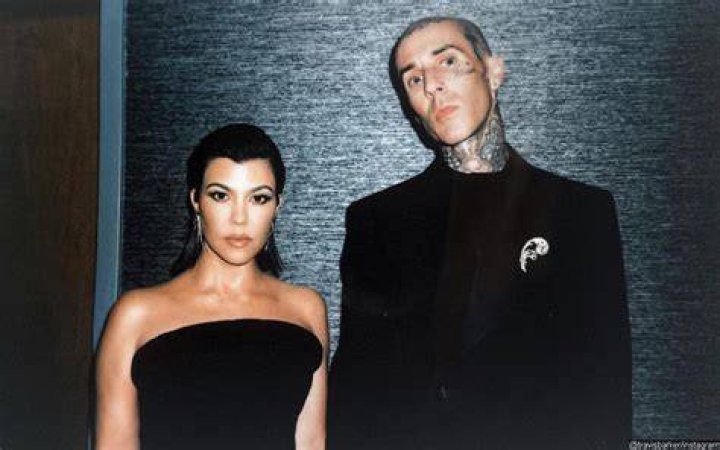 Kourtney Kardashian Caught Wildly Drunk On Toilet At Kylie’s Birthday — Watch